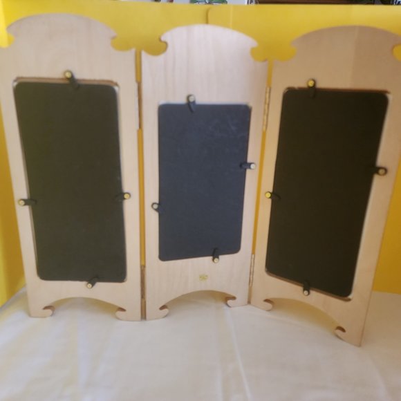 Picture Frame - Photo Screen Divider Style, Accordion, 7 photo spaces avail New - Picture 8 of 14